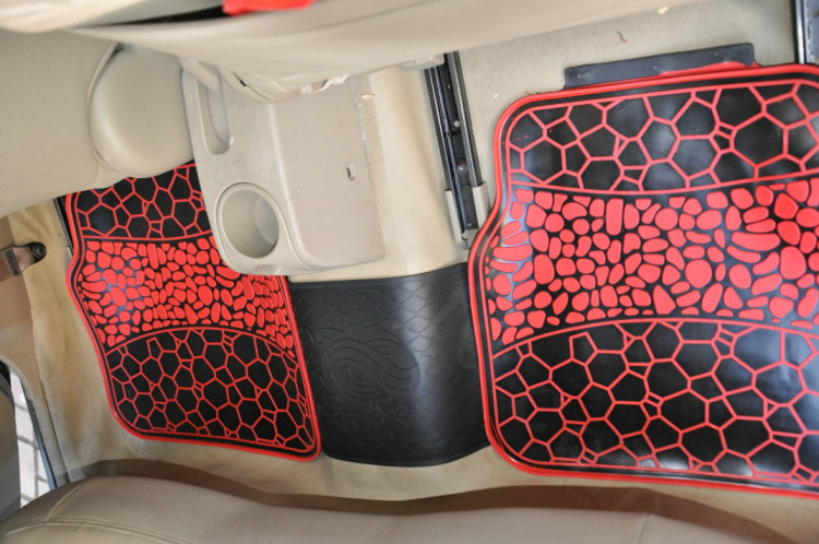 High Quality Water Cube Universal Automotive Carpet Car Floor Mats Rubber 5pcs Sets - Red